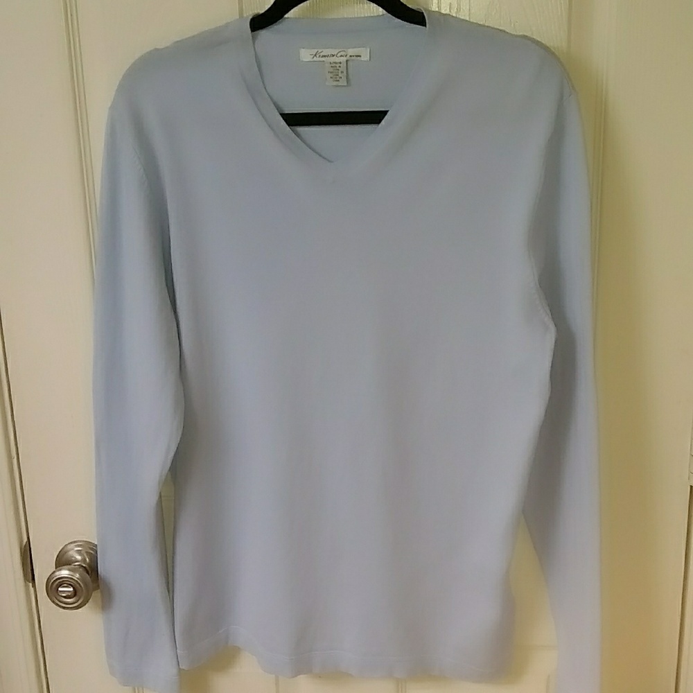 Kenneth Cole New York sz L soft baby blue sweater